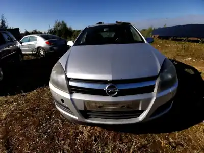 Véhicule à la ferraille opel astra h (a04) 1.7 cdti (l48) de l'année 2005 alimenté 