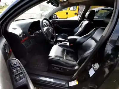 Veículo de Sucata toyota avensis (_t25_) 2.2 d-cat (adt251_) do ano 2005 alimentado 