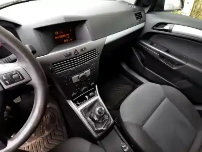 Verschrottungsfahrzeug opel astra h (a04) 1.9 cdti (l48) des jahres 2006 angetrieben z19dt