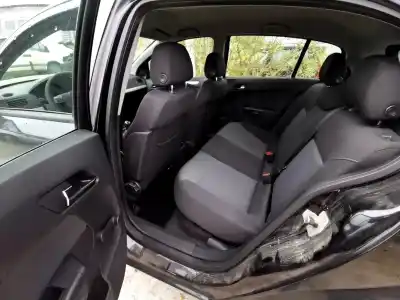 Verschrottungsfahrzeug opel astra h (a04) 1.9 cdti (l48) des jahres 2006 angetrieben z19dt