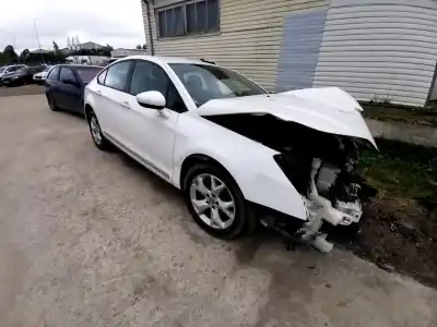 Veículo de Sucata CITROEN C5 III (RD_) 2.0 HDI (RDRHDA) do ano 2008 alimentado 