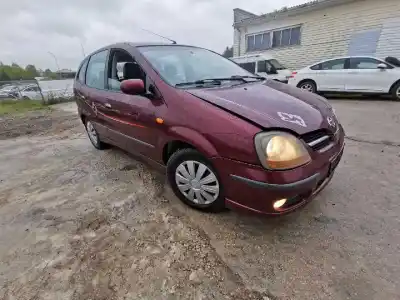 Vehículo de desguace NISSAN ALMERA TINO (V10)  del año 2002 con motor YD22DDTI