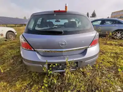 Véhicule à la ferraille opel astra h (a04) 1.6 (l48) de l'année 2009 alimenté z16xer