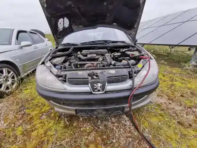 Здавання транспортного засобу peugeot 206 fastback (2a/c) 1.4 hdi eco 70 року 2002 потужний 