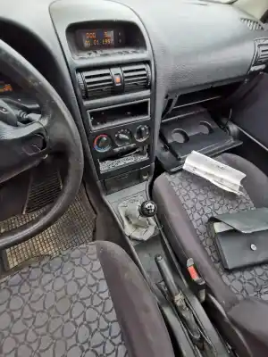 Sloopvoertuig opel astra g fastback (t98) 1.6 16v (f08, f48) van het jaar 1999 aangedreven x16xel