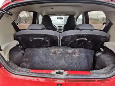 Veículo de Sucata toyota aygo (_b1_) 1.0 (kgb10_) do ano 2006 alimentado 