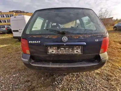 Scrapping Vehicle volkswagen passat b5 variant (3b5) 1.8 of the year 1997 powered adr