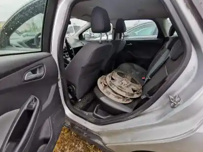 Veículo de Sucata ford focus iii 1.6 tdci do ano 2011 alimentado 