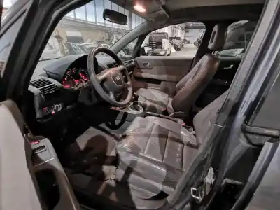 Veículo de Sucata audi a2 (8z0) 1.4 do ano 2002 alimentado amf