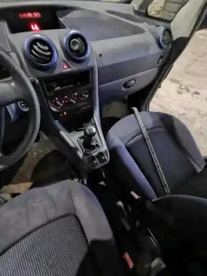 Veículo de Sucata peugeot 1007 (km_) 1.4 hdi do ano 2007 alimentado 