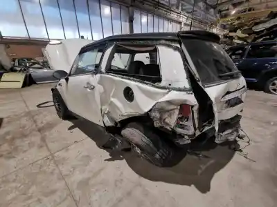 Scrapping Vehicle mini mini (r50, r53) cooper of the year 2003 powered 