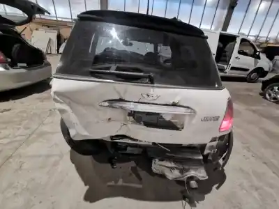 Scrapping Vehicle mini mini (r50, r53) cooper of the year 2003 powered 