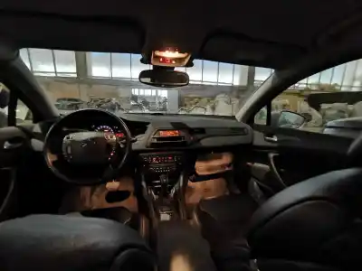 Veículo de Sucata citroen c5 iii (rd_) 2.0 hdi (rdrhda) do ano 2009 alimentado 