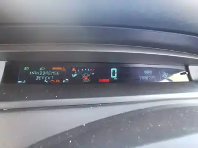 Veículo de Sucata renault scénic ii (jm0/1_) 1.6 (jm0c, jm0j, jm1b) do ano 2005 alimentado 