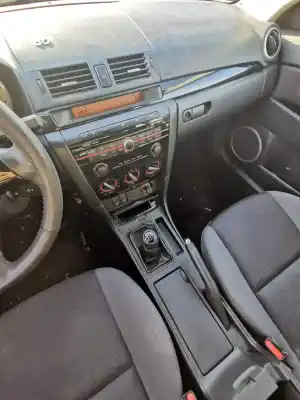 Veículo de Sucata mazda 3 (bk) 1.6 (bk14) do ano 2008 alimentado 