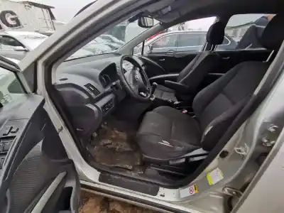 Veículo de Sucata toyota corolla verso (zer_, zze12_, r1_) 2.0 d-4d (cur10_) do ano 2005 alimentado 