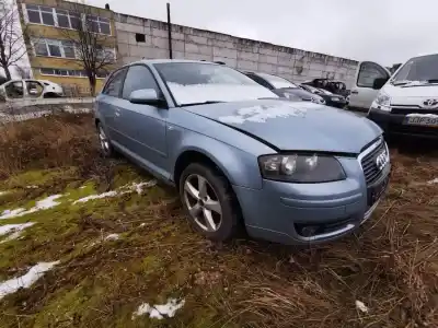 Veicolo di demolizione AUDI A3 (8P1) 1.6 dell'anno 2007 alimentato 