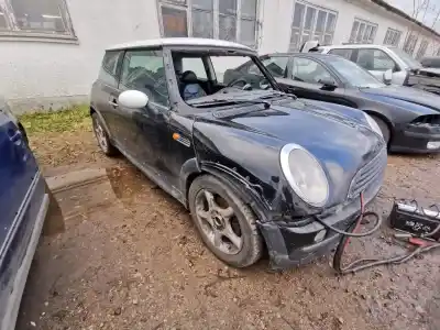 Здавання транспортного засобу MINI MINI (R50, R53) ONE D року 2004 потужний 