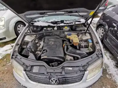 Veículo de Sucata volkswagen passat b5 variant (3b5) 1.9 tdi do ano 1998 alimentado afn