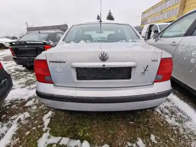 Veículo de Sucata volkswagen passat b5 variant (3b5) 1.9 tdi do ano 1998 alimentado afn