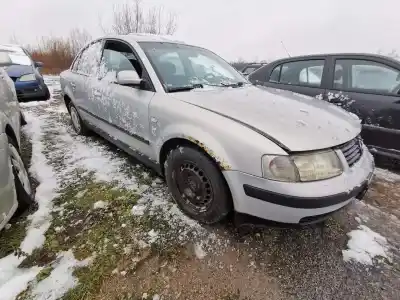 Veículo de Sucata volkswagen passat b5 variant (3b5) 1.9 tdi do ano 1998 alimentado afn