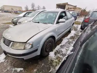 Veículo de Sucata volkswagen passat b5 variant (3b5) 1.9 tdi do ano 1998 alimentado afn