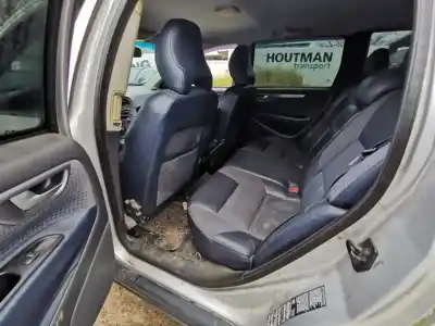 Veículo de Sucata volvo v70 ii (285) 2.4 do ano 2003 alimentado b5244s