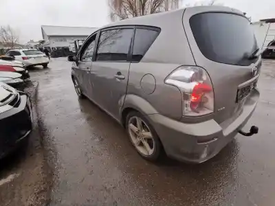 Veicolo di demolizione toyota corolla verso (zer_, zze12_, r1_) 2.2 d-4d (aur10_) dell'anno 2006 alimentato 