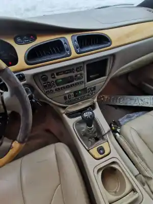 Scrapping Vehicle porsche cayenne (9pa) s 4.5 of the year 2000 powered 