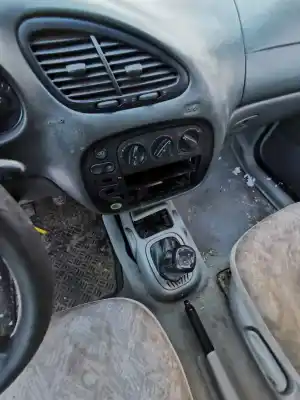 Veicolo di demolizione ford galaxy i (wgr) 1.9 tdi dell'anno 2000 alimentato 