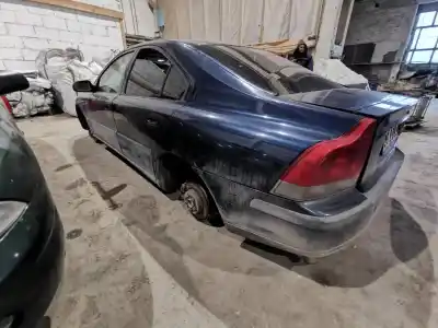 Veículo de Sucata volvo s60 i (384) d5 do ano 2001 alimentado d5244t
