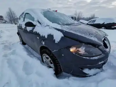 Verschrottungsfahrzeug SEAT ALTEA (5P1)  des Jahres 2007 angetrieben BXE