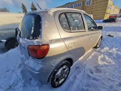 Vehicul casat toyota yaris (_p1_) 1.3 (scp12_, scp13_) al anului 2005 alimentat 