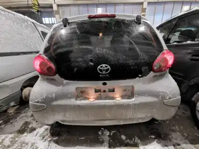 Véhicule à la ferraille toyota aygo (_b1_) 1.0 (kgb10_) de l'année 2006 alimenté 