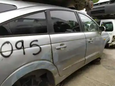 Здавання транспортного засобу ssangyong rodius xdi року 2005 потужний d27dt