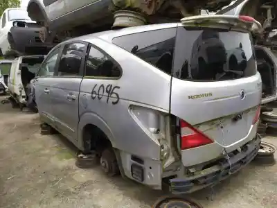 Здавання транспортного засобу ssangyong rodius xdi року 2005 потужний d27dt