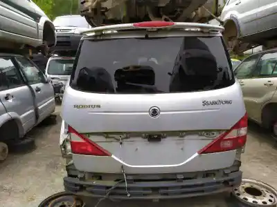 Здавання транспортного засобу ssangyong rodius xdi року 2005 потужний d27dt