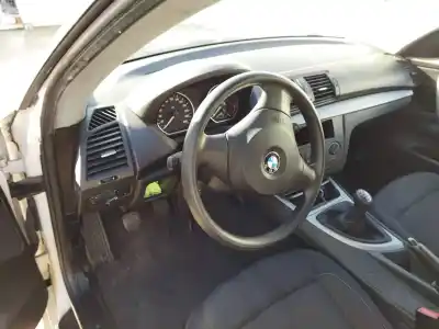 Veículo de Sucata bmw 1 (e81) 116 d do ano 2010 alimentado n47 d20 a,n47 d20 c