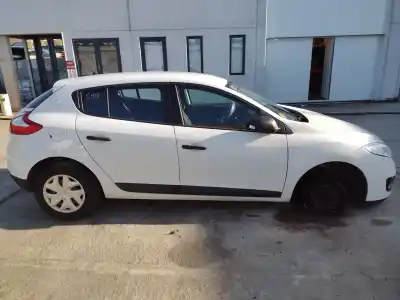 Здавання транспортного засобу renault megane iii fastback (bz0/1_, b3_) 1.5 dci (bz0c) року 2013 потужний k9k 834