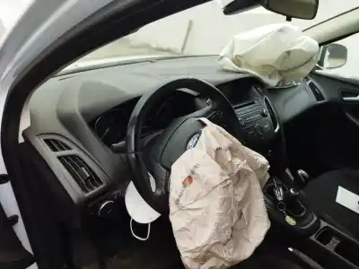 Veículo de Sucata ford focus iii 1.5 tdci do ano 2016 alimentado xwda,xwdb,xwdc,xwdd,xwde