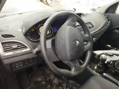 Здавання транспортного засобу renault megane iii fastback (bz0/1_, b3_) 1.5 dci (bz1g, bz1w, bz0r) року 2014 потужний k9k 846