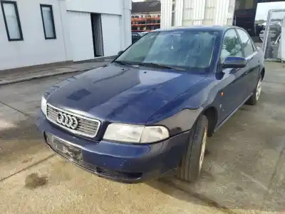 Veículo de Sucata audi a4 b8 avant (8k5) 2.0 tdi do ano 2000 alimentado cagb,cjcb,csub