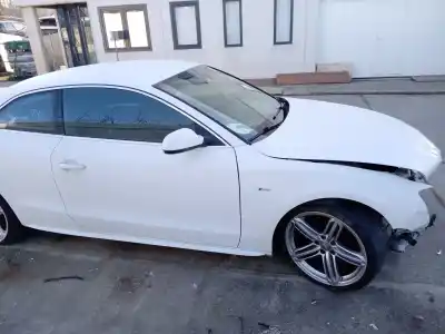 Vehicul casat audi a5 (8t3) 3.0 tdi quattro al anului 2009 alimentat capa,ccwa