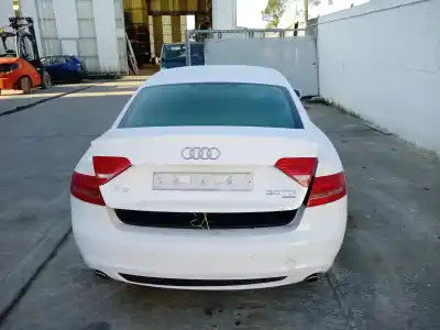 Vehicul casat audi a5 (8t3) 3.0 tdi quattro al anului 2009 alimentat capa,ccwa