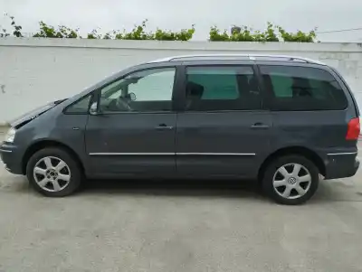 Scrapping Vehicle volkswagen sharan (7n1, 7n2) 2.0 tdi of the year 2008 powered cffb