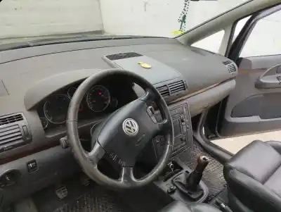 Scrapping Vehicle volkswagen sharan (7n1, 7n2) 2.0 tdi of the year 2008 powered cffb