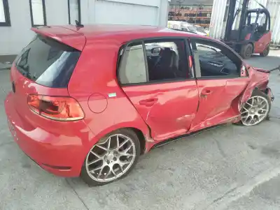 Veículo de Sucata volkswagen golf vi (5k1) 2.0 tdi do ano 2012 alimentado cbab,cffb,cjaa