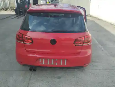 Veículo de Sucata volkswagen golf vi (5k1) 2.0 tdi do ano 2012 alimentado cbab,cffb,cjaa