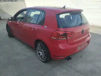 Veículo de Sucata volkswagen golf vi (5k1) 2.0 tdi do ano 2012 alimentado cbab,cffb,cjaa