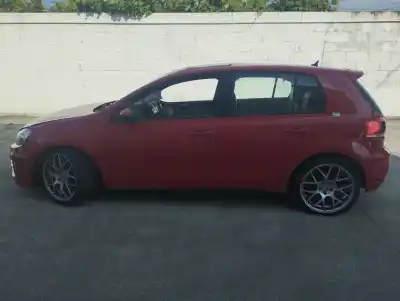 Veículo de Sucata volkswagen golf vi (5k1) 2.0 tdi do ano 2012 alimentado cbab,cffb,cjaa